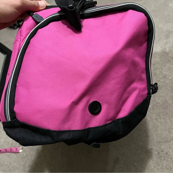Reebok Pink Large Gym Bag - Picture 5 of 5